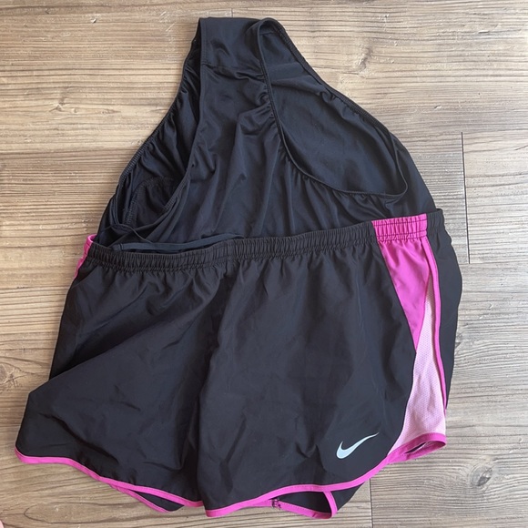 Nike Dri-Fit Shorts - Picture 5 of 5